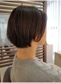 耳かけショートボブ　絶壁解消ヘア　艶ボブ