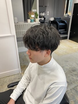 サンズ 梅田(SUNS) フェザーマッシュ