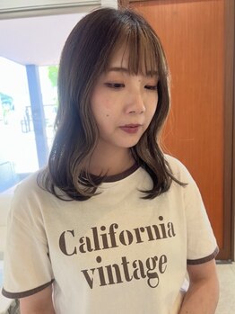 イーコレクション E.COLLECTIONの写真/国際ライセンスを取得したベテランスタイリストが在籍。あなたに寄り添う提案で理想のスタイルに！