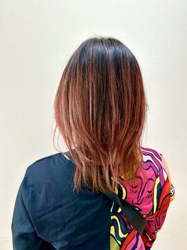 ヘアーライズ 池袋東口店(hair RISE) 控えめなブリーチでエアータッチバレイヤージュ落ちないピンク