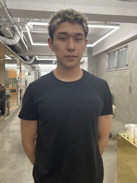 ソーコ 渋谷(SOCO) メンズカットメンズショートボウズブリーチブロンド