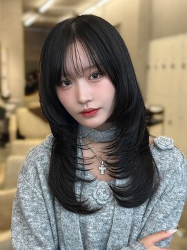 オムニス 表参道(Omnis) 暗髪ざくざくレイヤーハッシュカット表参道くびれバタフライ