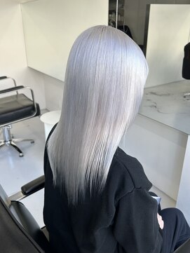 サイ(sai) 前髪/アンブレラカラー/こなれミディ/イメチェン/ウェーブパーマ