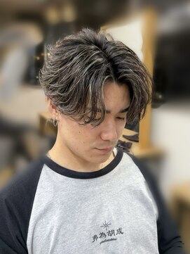 スキル(SKILL) 【SKILL】メンズ/ブリーチ/眉毛/パーマ/フェザーパーマ