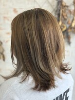アカイトビラ ヘアケアサロン(AKAI TOBIRA Hair Care Salon)&nbsp;ハイトーンハイライト×レイヤー