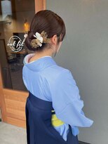 ヘアアウトフィット(hair out fit)&nbsp;シニヨン