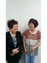 サロンドリールプリマ(Salon de RIRE prima)&nbsp;ふんわりアシメショートスタイル♪