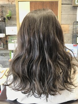 キリグ(KILIG) 透明感アッシュベージュ