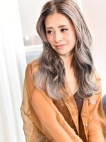 イリーブ(elieve) ハイライト☆外国人風☆グレージュ 柔らか透明感で大人かわいい