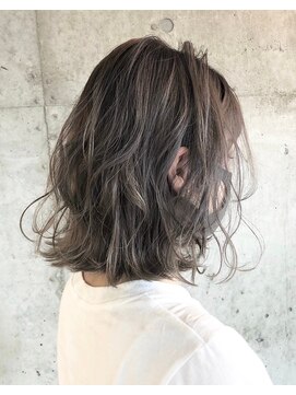 エイミー(Aimee) Aimee 町田　アッシュグレージュ×アンニュイ巻き