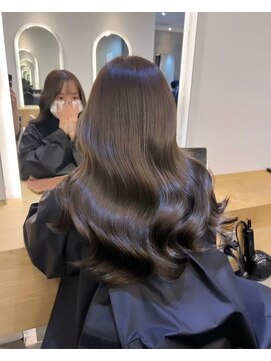 ジーナ セントラル銀座(Zina) ツヤ感カラー＊髪質改善＊ミルクティーアッシュ【ZinaCENTRAL】