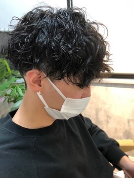 ティダスマイル(tida smile) 波巻き束感マッシュツーブロックスパイラル