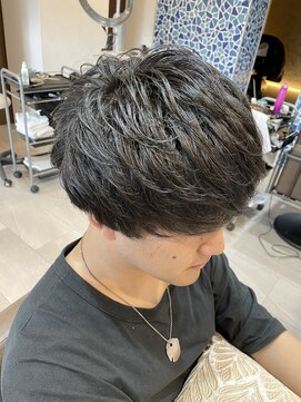 リリー(Lily) 前下がりショートマッシュ