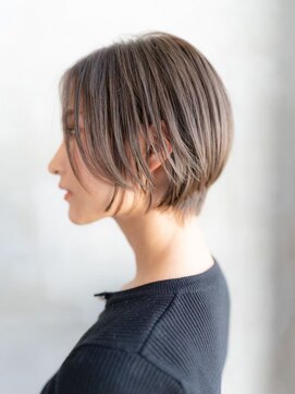 イオ 本厚木(io) ショートヘア似合わせカットグレージュカラーイメチェン小顔