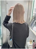 育み柔らかベージュ×ミディアムボブ◎