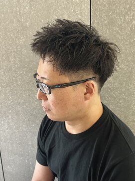 ニアウ 太田店(Niau) メンズ刈り上げショート束感重視ひし形シルエット骨格矯正