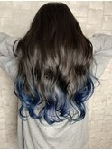 毛先だけブルーを入れたヘアカラー