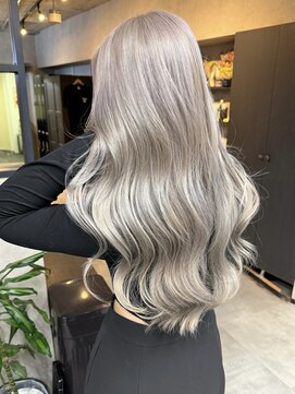 サニー 渋谷(SUNNY) ハイトーン、バレイヤージュ、ハイライト、ミルクティーベージュ