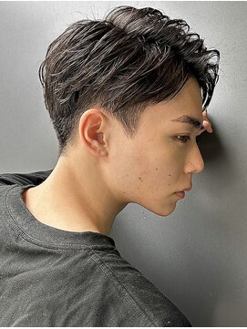 トルネード(TORNADO) 韓国風センターパート×ナチュラル刈り上げショート 爽やかA0911