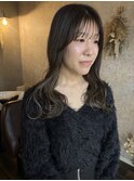 オリーブベージュ