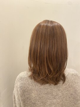 ブランシェ ヘアデザイン(BLANCHE hair design) ベージュ×ミディアム