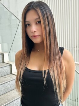 HanaWa+の写真/髪質改善ができる酸熱トリートメントで、ロングヘアを綺麗に楽しむ！伸ばしかけの髪も美しく艶やかに*
