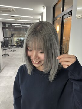 ナンバー 竪町(number+) ブリーチカラー春カラー透明感アッシュベージュレイヤーカット