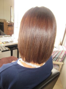 コア フィール ア デイ(COIFFURE A DAY) 【M3D見附今町】艶サラミディアム