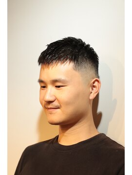 ツーエイチ 新宿(2H) 新宿/クロップ/スキンフェード