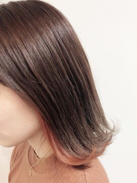 フィー 東川口店(fee) インナーカラー/テラコッタ/外ハネ/ミディアム/デザインカラー