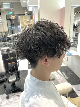 テテ(TETE) 黒髪/波巻き/マッシュ