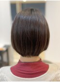 20代30代大人可愛い髪質改善小顔艶感前下がりショート