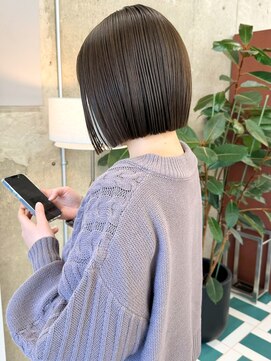 ノエ(noe) ミニボブ×オリーブグレージュ