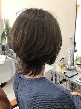 メル ヨコハマ(MeL) ウルフカット/レイヤーウルフ【横浜/横浜駅】