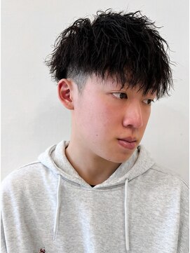 ヘアアンドフェイス ルースト(hair&face ROOST) 60%縦落ちツイストスパイラルパーマ