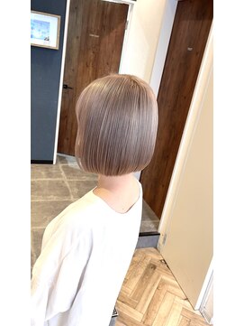 エンカウントバイマハロ 千葉(encount by mahalo) ミルクティーカラー