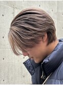 センターパートハイライト 眉カット メンズパーマ