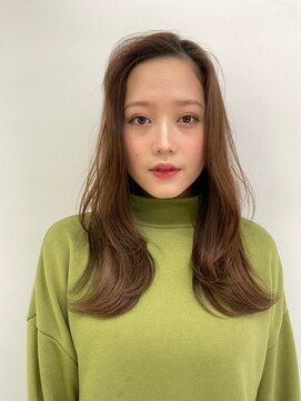 クク(coucou) 透明感ベージュ×レイヤーカット