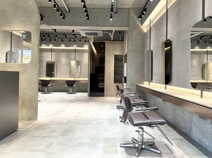 オーバーヘアー 大久保店(over hair)の写真
