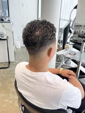 ウェアーズ(WARES) フェード×宮城リョータ風パーマ　ワイルドパーマ