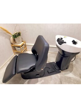 人気のヘッドスパで頭皮から美髪へと導く―。頭皮ケアで、美髪への土台を作りましょう♪