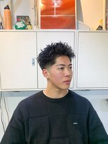 メリケンバーバーショップ フクオカ(MERICAN BARBERSHOP FUK)&nbsp;フェザーパーマサーフカール刈り上げセンターパート