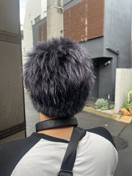 スパイキーショート