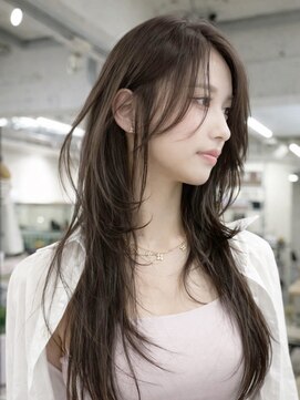 ノラ シブヤ(NORA) ハッシュカットミディアムレイヤーウルフボブ