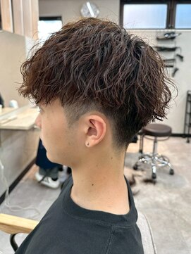 スターズレイ 本川越(STARS ray) 刈り上げ ツーブロック 波巻きパーマ アッシュブラウン 20代