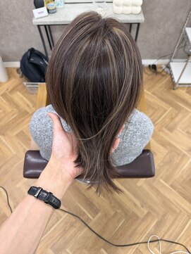 イッキ(IKKI) ハイライトベージュ白髪ぼかし