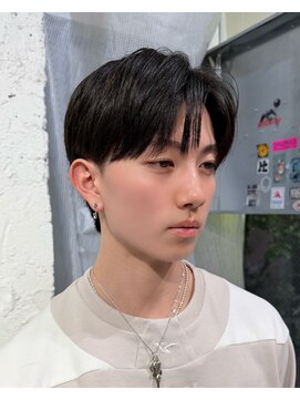 ノラ シブヤ(NORA) 韓国マッシュダウンパーマコンマヘアメンズパーマセンターパート