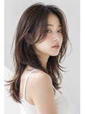 セミロング・暗髪ロング・レイヤー・流れる前髪日比谷有楽町20代