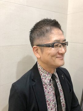 グレイスフル バーバープラチナム 六本木店(Graceful Barber platinum) 白髪ベリーショート刈り上げツーブロック清潔感◎<理容室>