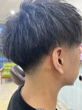 レア(le'a) 刈り上げショート